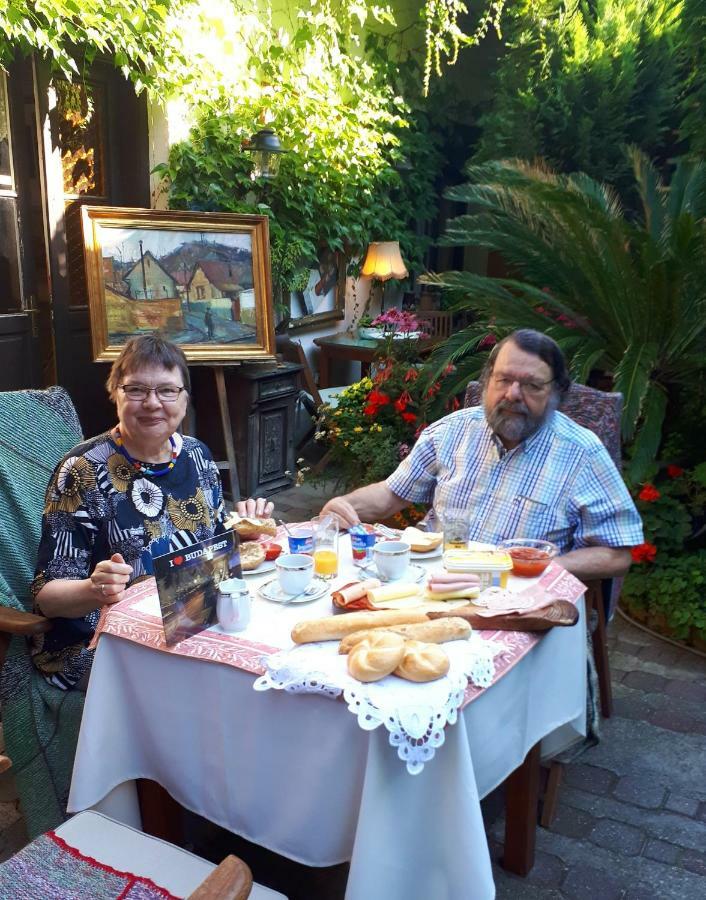 Bed and Breakfast Fónagy és Walter Vendég- és Borház à Vác Extérieur photo